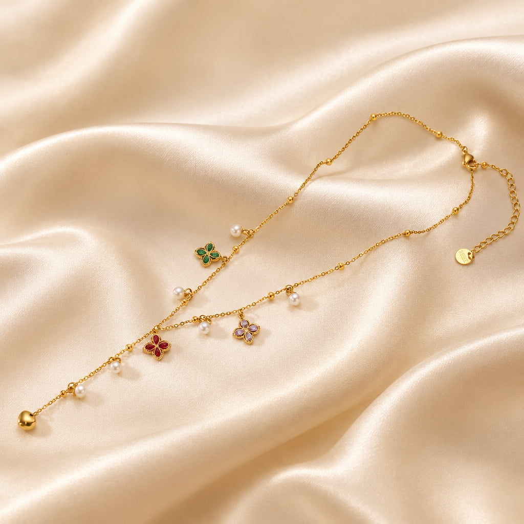 Collier Pendentif Fleur en Zircons — BySka