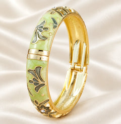 Vert clair fleuri