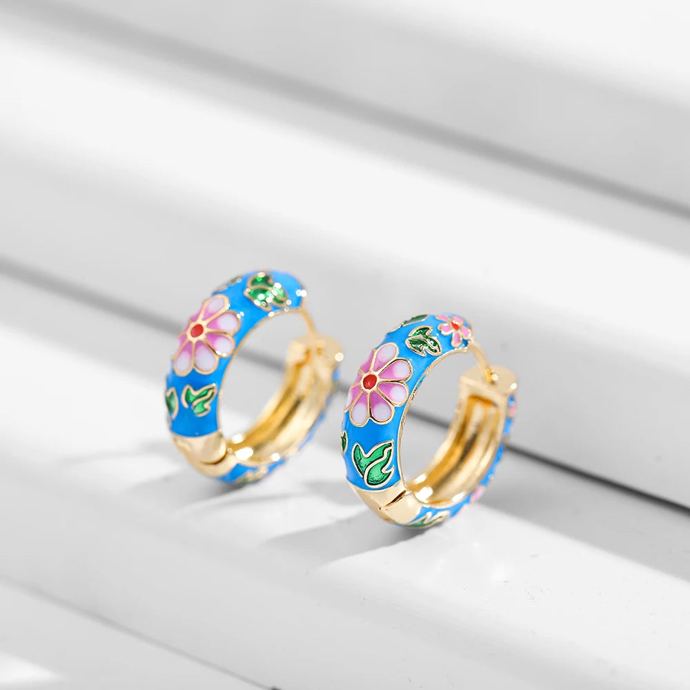 Créoles Émaillées Fleurs Vintage — Boucles d'Oreilles Femme