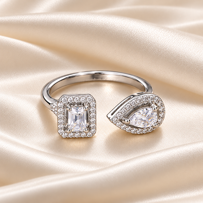 Bague Élia argentée transparente sur satin
