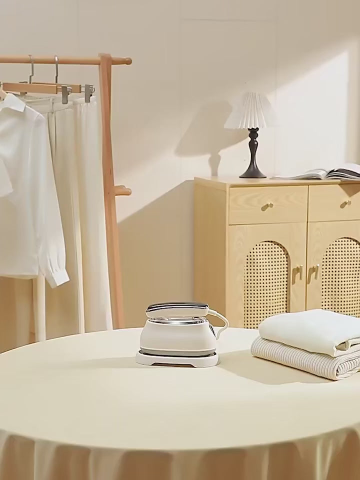 Défroisseur Vapeur Portable Intelligent | Mini Fer à Repasser IA pour Voyage & Maison